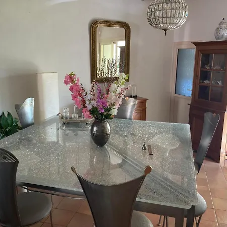 Villa Entre Vigne Et Camargue